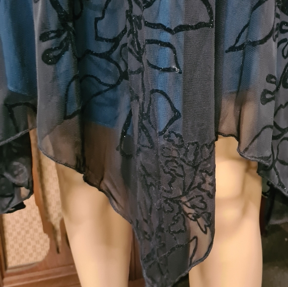 Floral Cocktail Dress - Picture 4 of 8